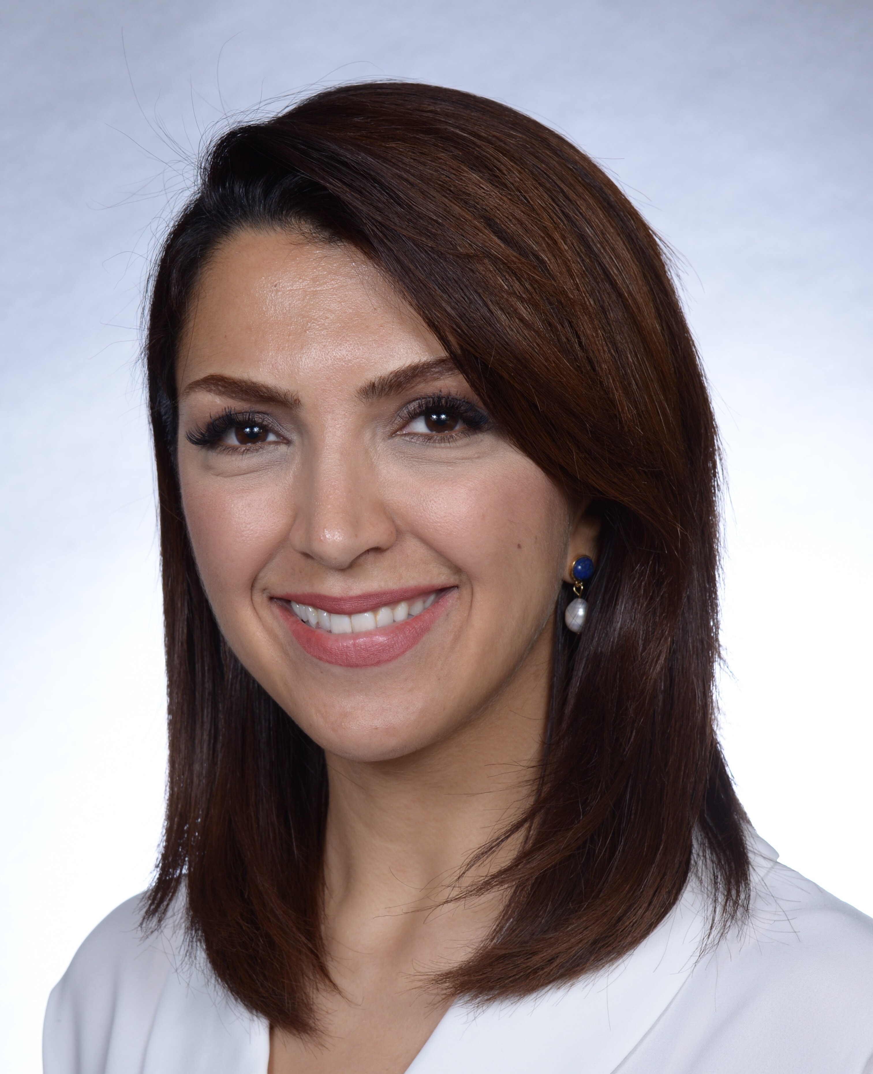 Asal Rahimi Zeynal - Headshot-v2