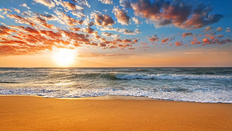 canva-sunset-over-the-sea-MAErpl91W4c