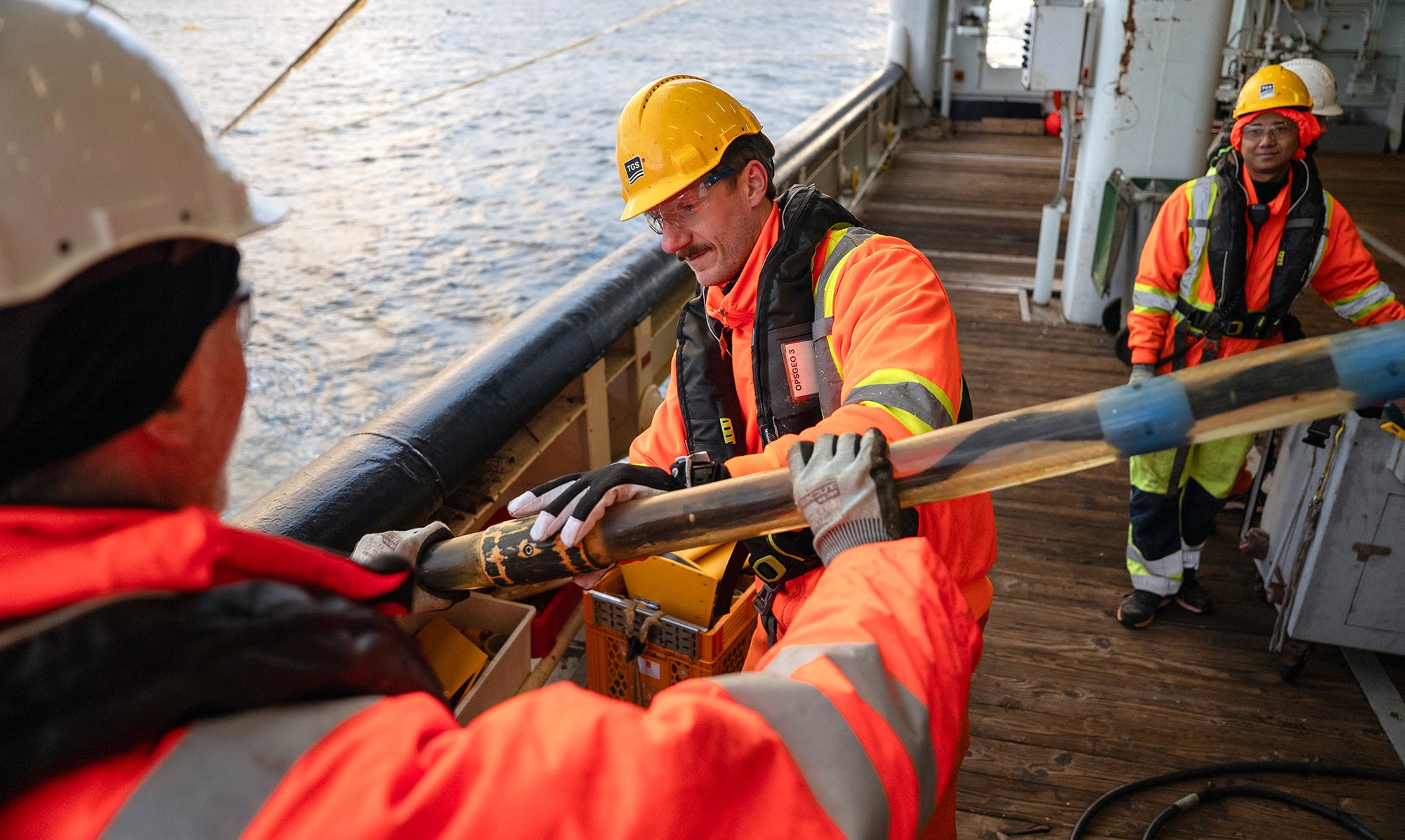 TGS Ramform Atlas - Back Deck GeoStreamer TGS Ramform Atlas - Back Deck GeoStreamer